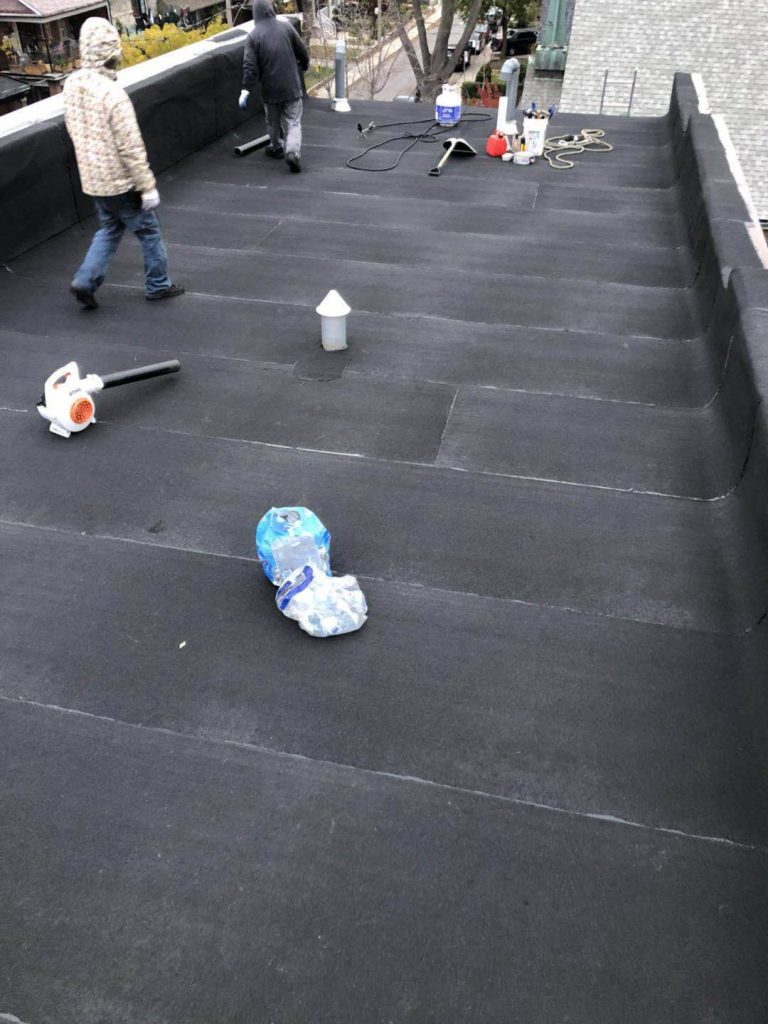 flat roofing company